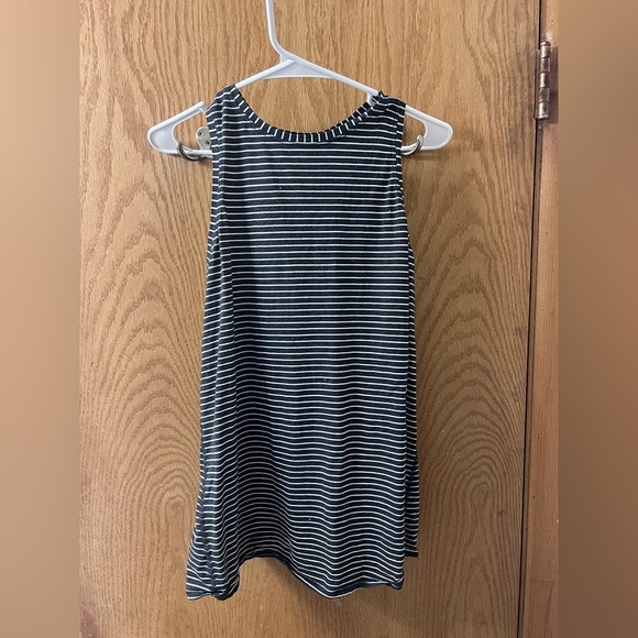 Lululemon All Tied Up Tank - Picture 3 of 4